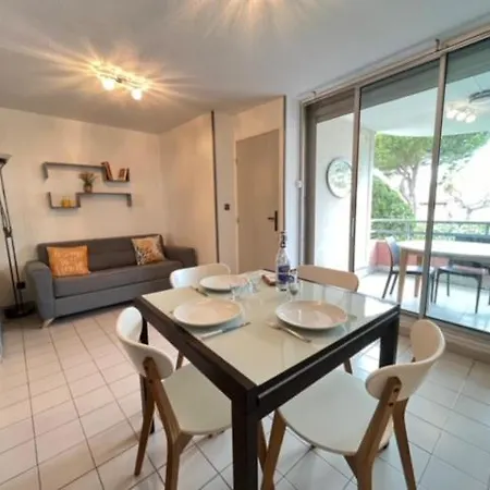 6 Couchages A Port Camargue Daire Le Grau-du-Roi